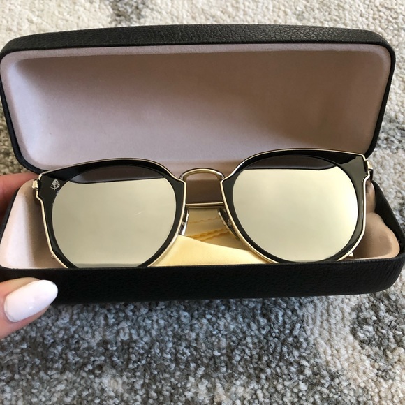 Four Seasons Mirrored Oversize Sunglasses - Picture 6 of 10